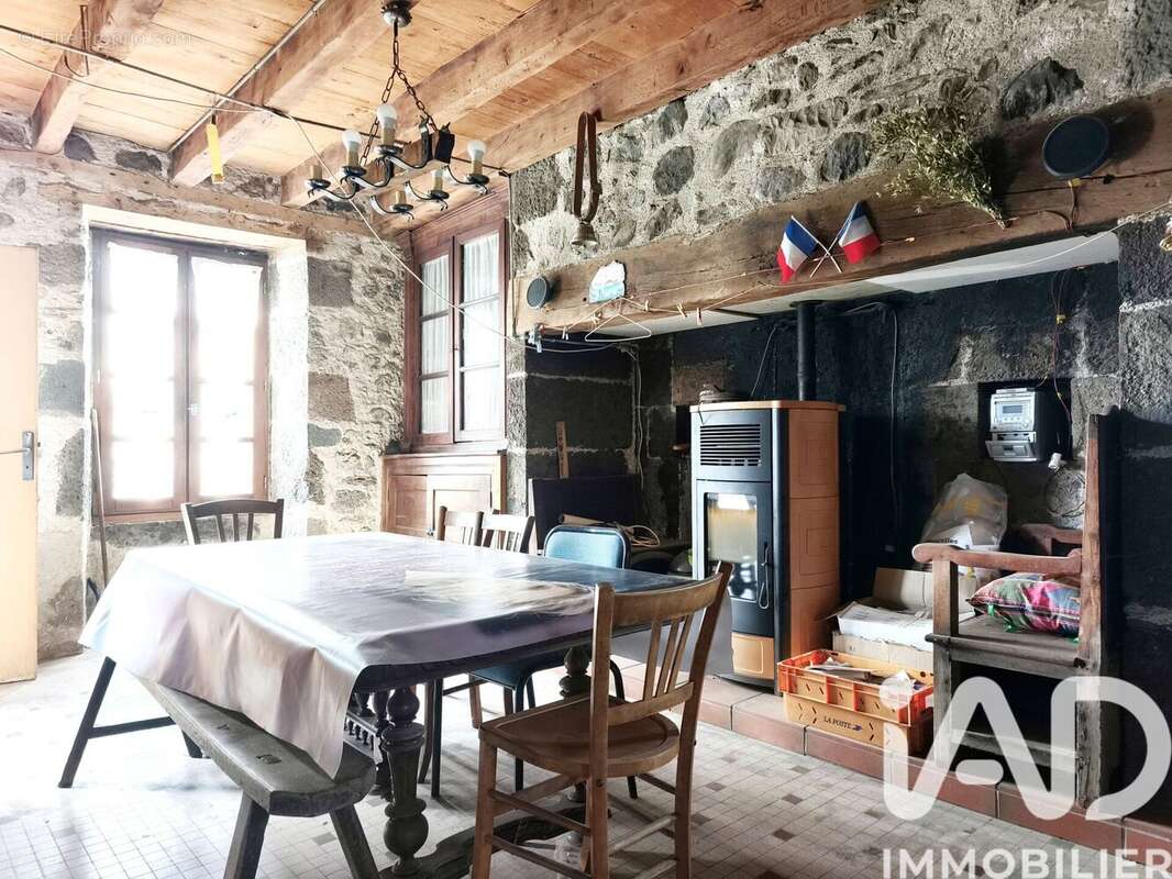 Maison 140 m² à Marmanhac  - photo 2