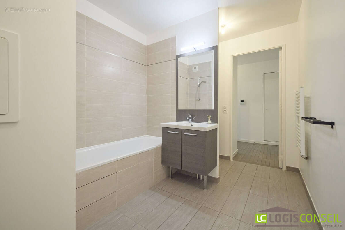 Appartement à BAGNEUX