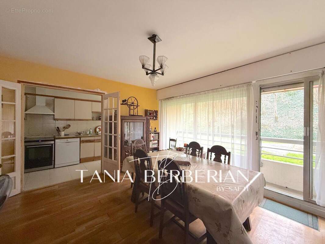Appartement 97 m² à Versailles  - photo 4
