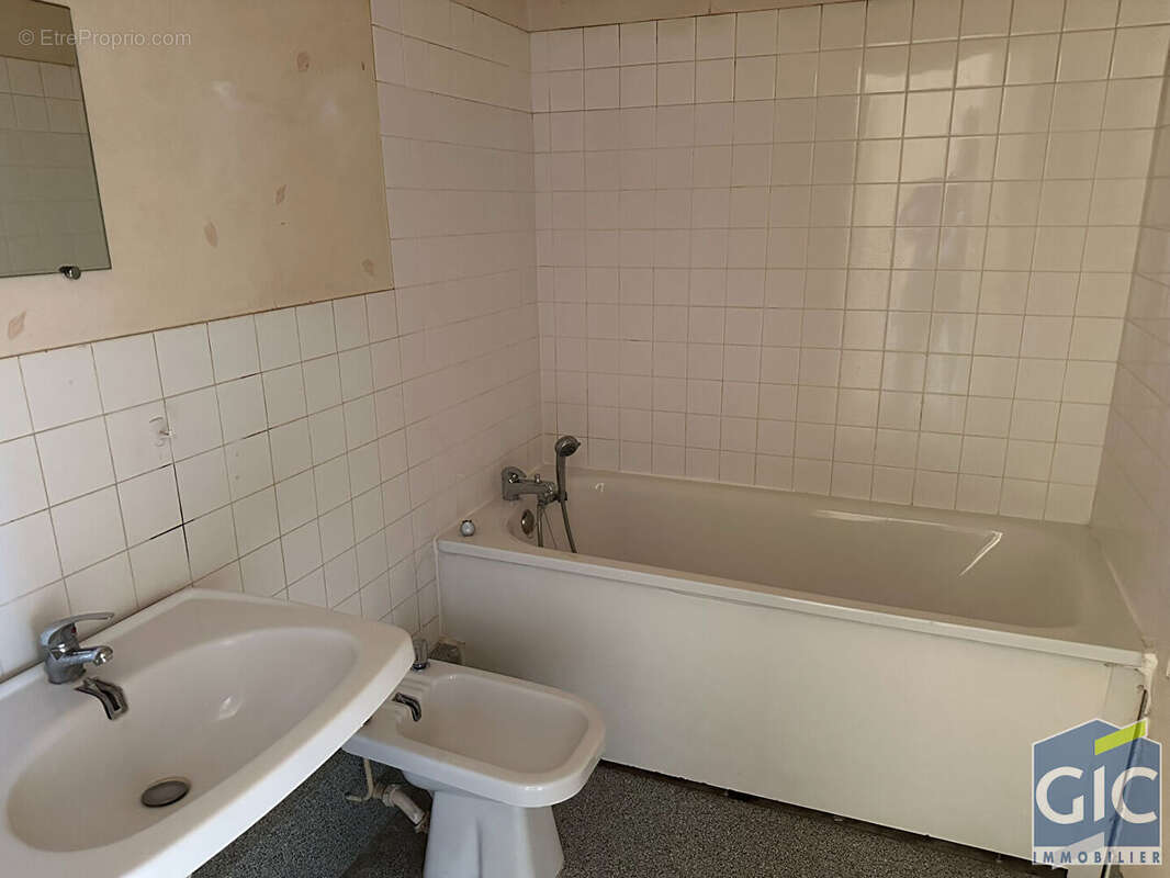 Appartement à HEROUVILLE-SAINT-CLAIR