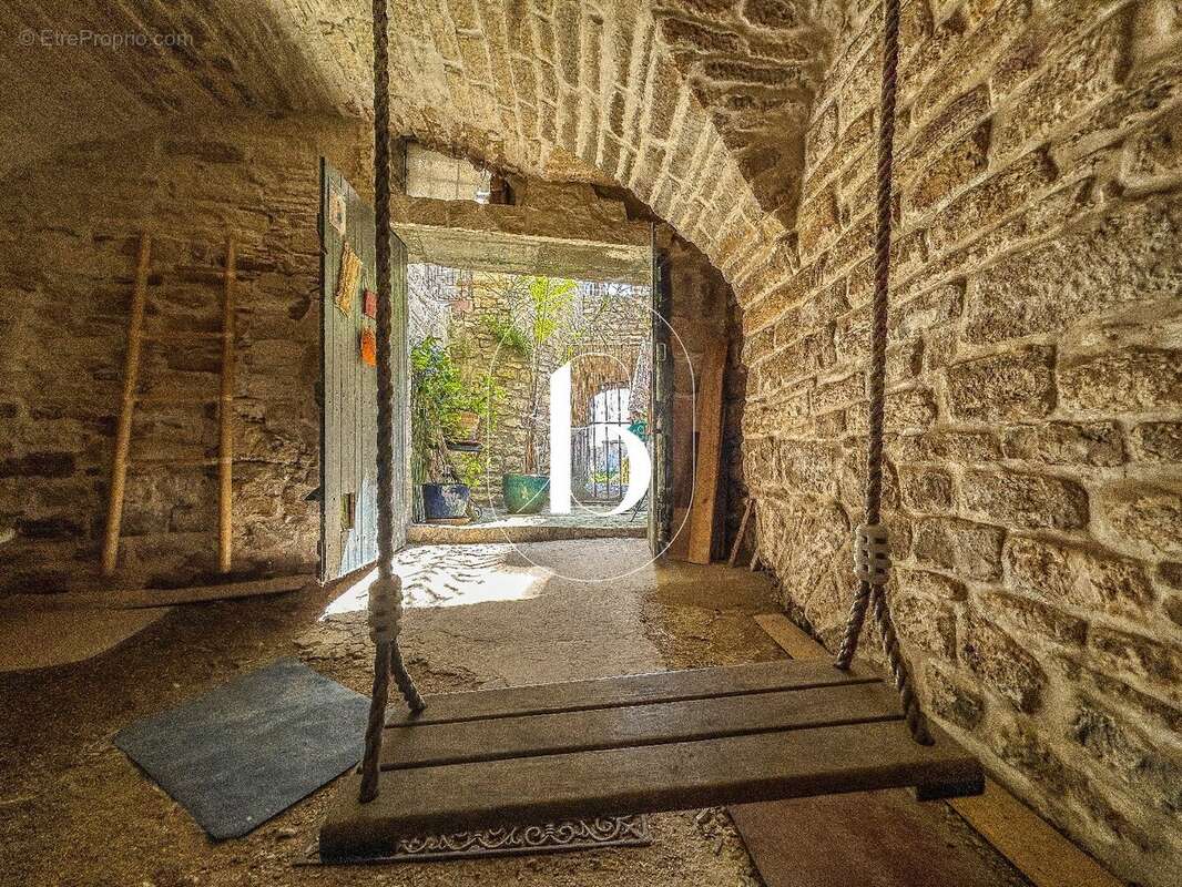 Maison à BARJAC
