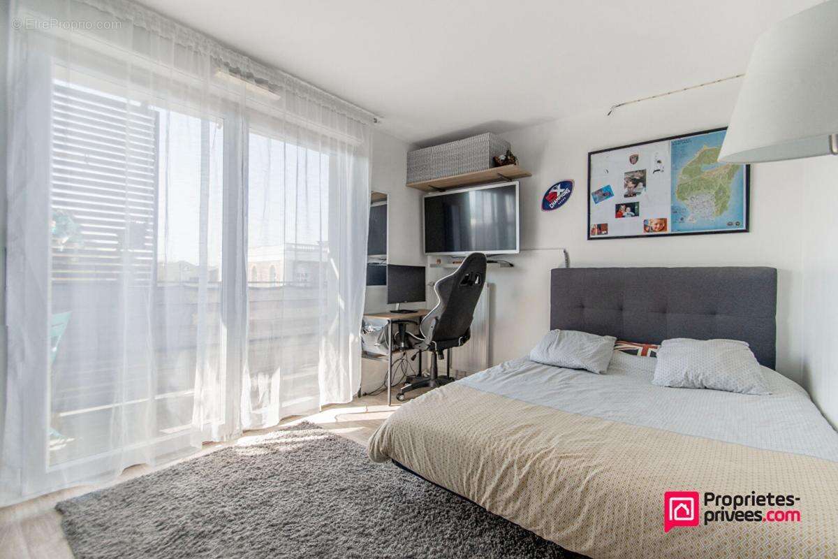 Appartement à CORBEIL-ESSONNES