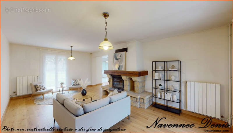 Maison à LA SAUSSAYE