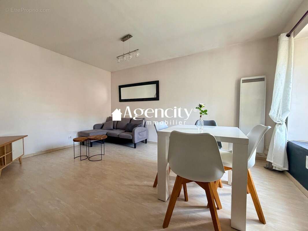 Appartement à TORCY