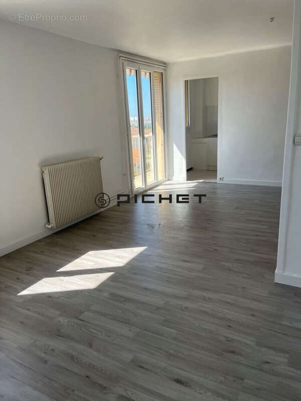 Appartement à MARSEILLE-14E