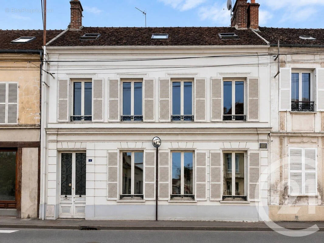 Maison à DONNEMARIE-DONTILLY