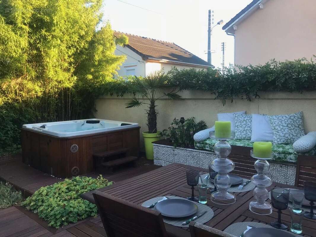 Maison à AULNAY-SOUS-BOIS