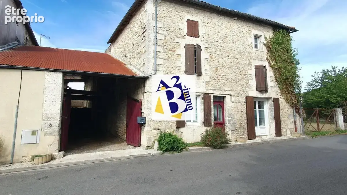 Photo Maison à Pranzac au prix de 157 000€