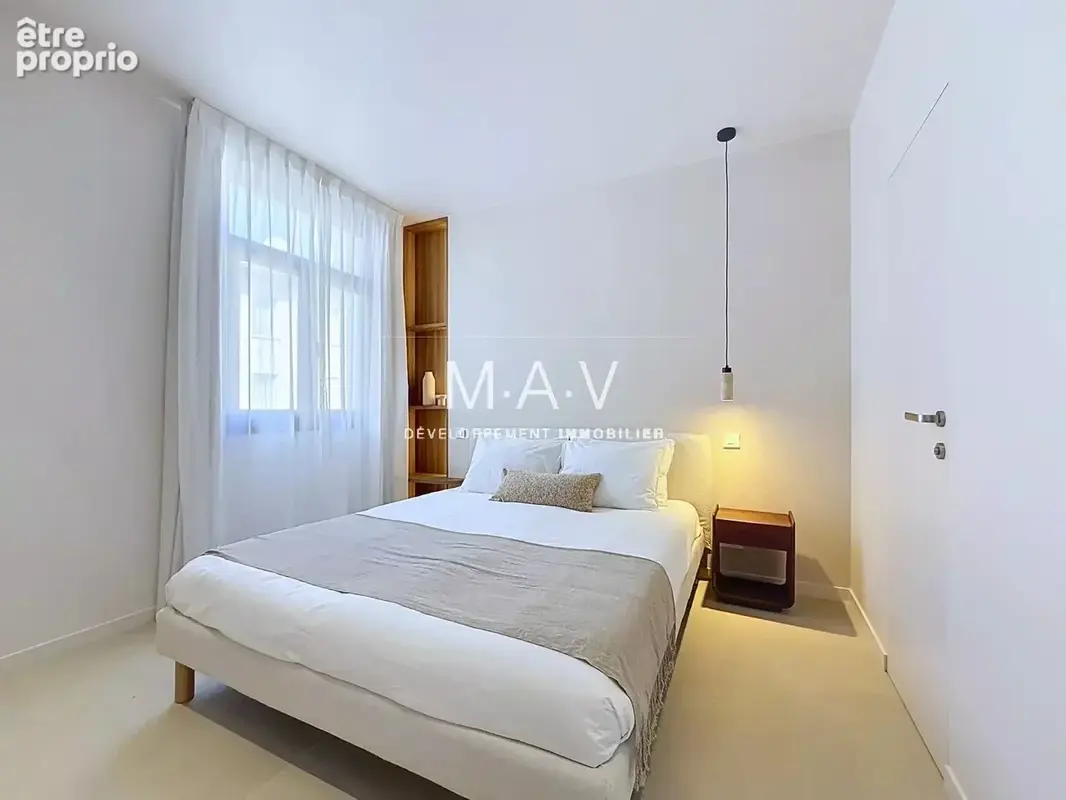 Nice/victor hugo - appartement 3 pièces 87 m2 luxueusement rénové balcon au calme - photo 16