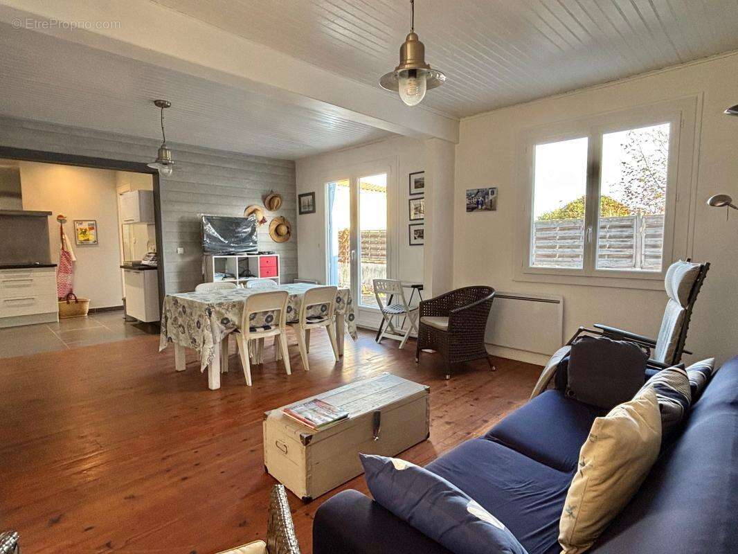 Maison à LE GRAND-VILLAGE-PLAGE