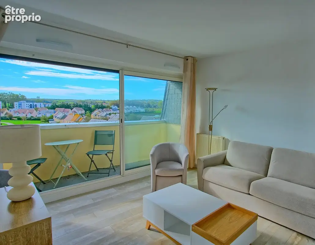 COURSEULLES SUR MER - Studio meublé en parfait état + place de parking - photo 6