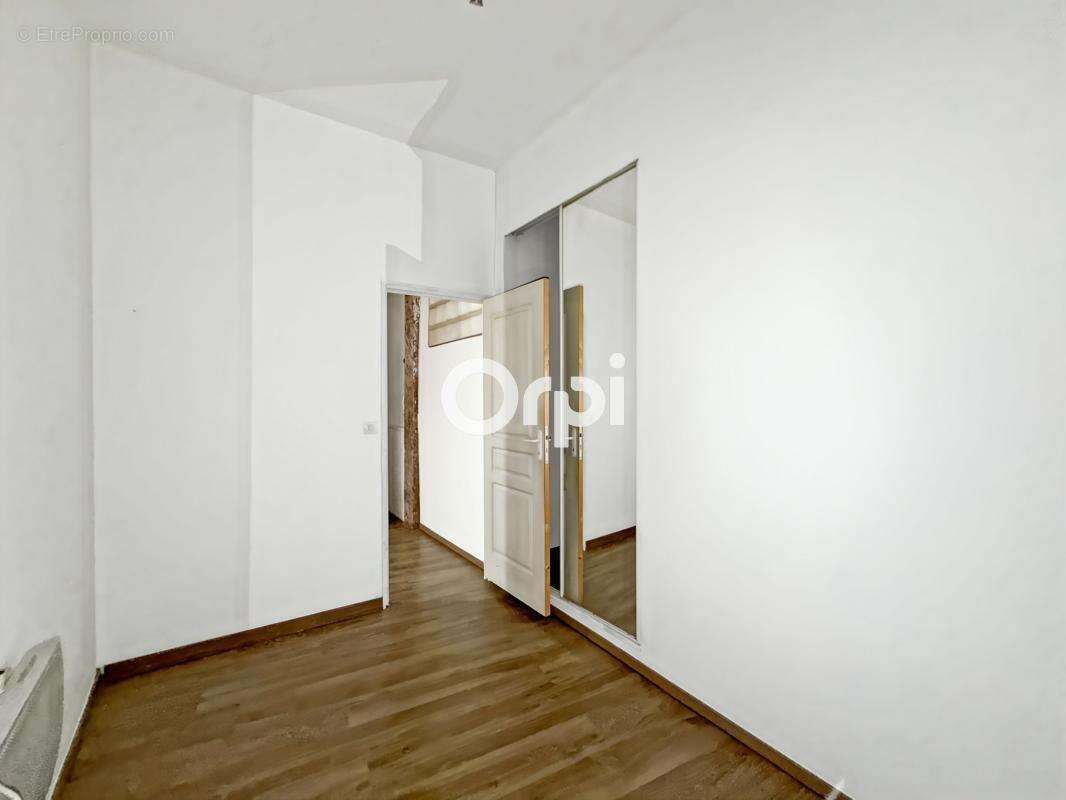 Appartement à CUGES-LES-PINS
