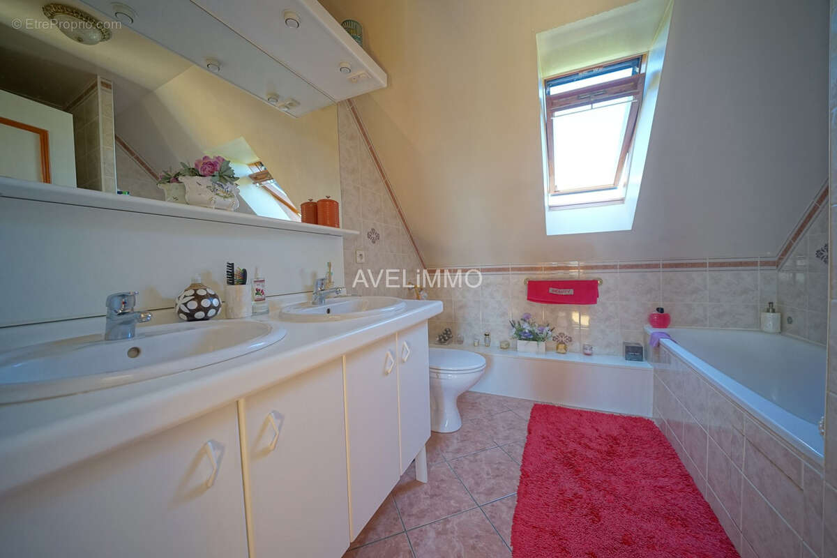 Maison à VILLIERS-SAINT-FREDERIC