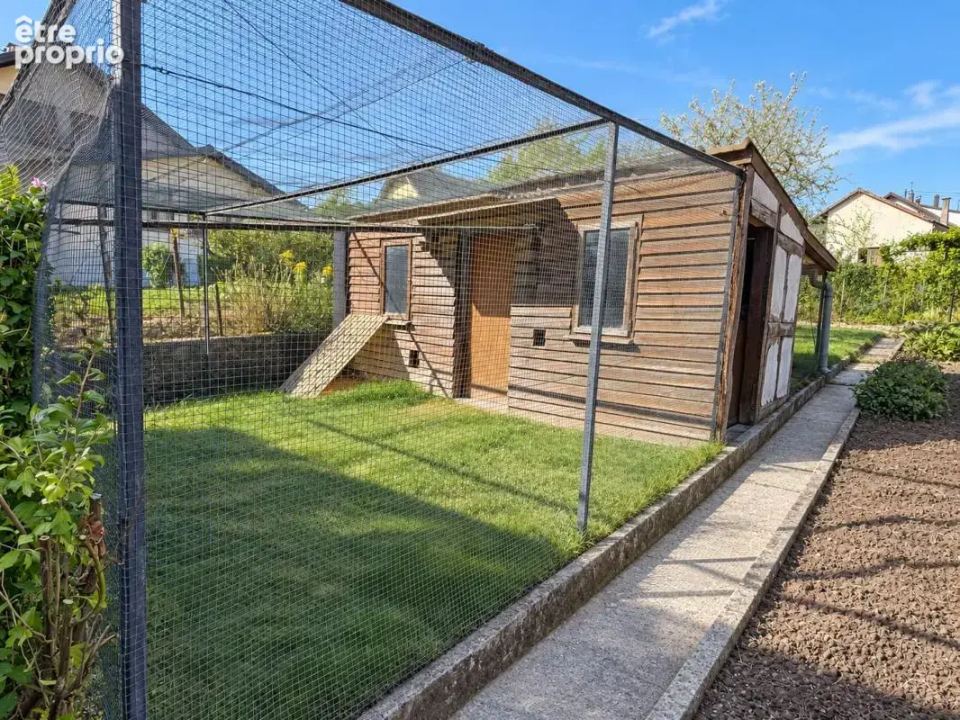 Maison 6p à rafraichir, implantée sur un terrain de 10,08 ares clôturé - photo 6
