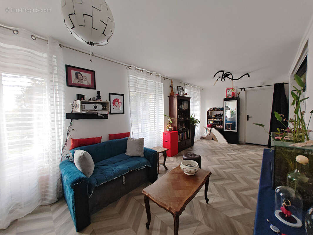 Appartement à SAINT-AVE