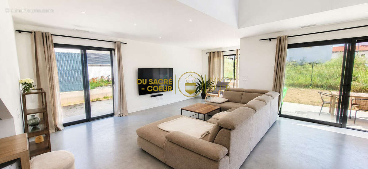 Maison 120 m² à Saint-Jean-Lasseille  - photo 2