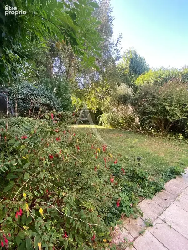 RARE  - Appartement avec  jardin - photo 11