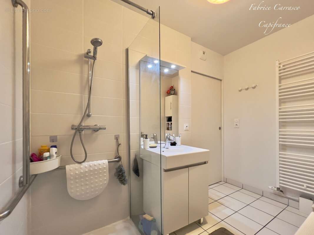 Appartement à vendre 3 pièces (63) T3 de 67,60 m² à Aulnat résidence récente et sécurisée - photo 49