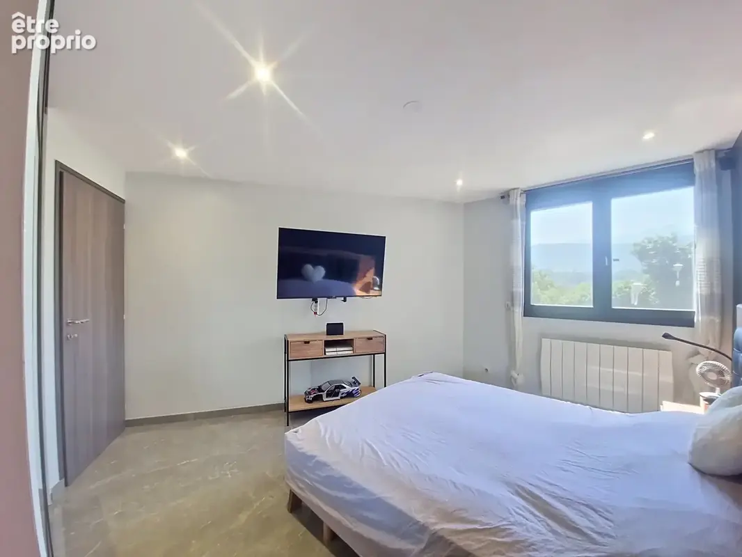 Montmélian - Exclusivité - Appartement T2 rénové avec gout - photo 8