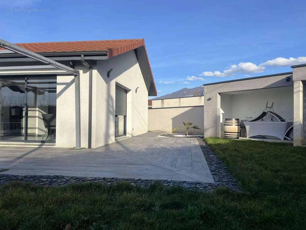 Maison à SAINT-ROMANS