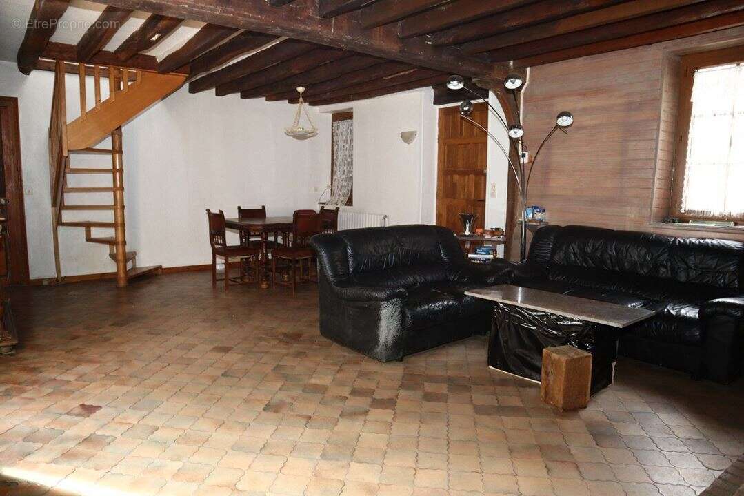 Maison à PRESSIGNY-LES-PINS
