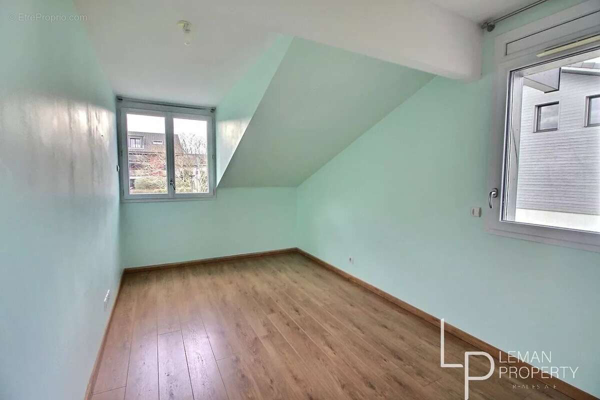 Appartement à CHENS-SUR-LEMAN