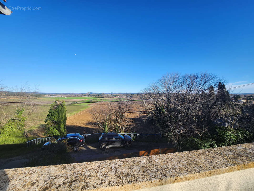 Maison à MONTAREN-ET-SAINT-MEDIERS