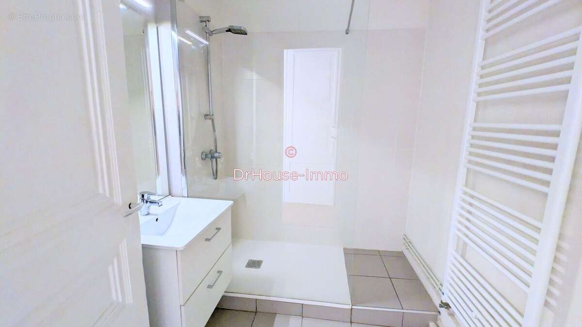Appartement 105 m² à Saint-Etienne  - photo 35