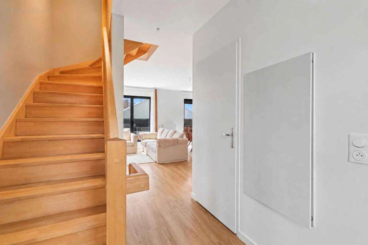 Appartement à BUSSY-SAINT-GEORGES