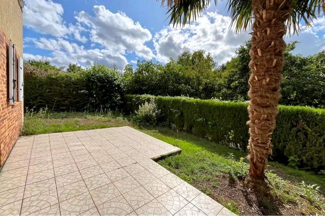 Maison à CRECY-LA-CHAPELLE