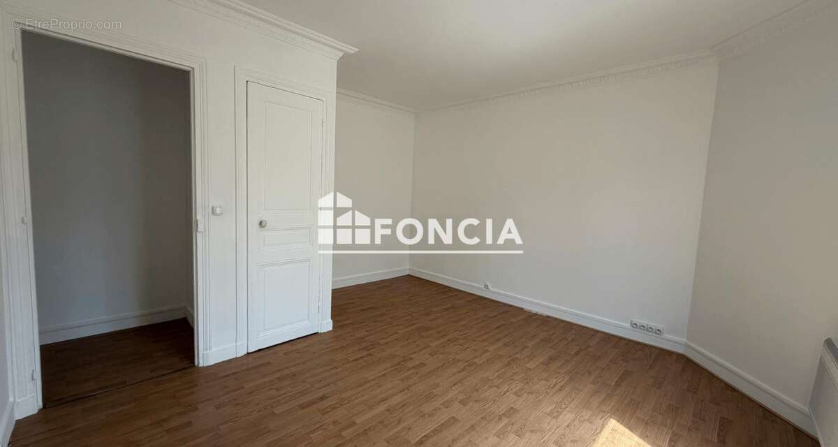 Grand studio en etage eleve! - photo 4