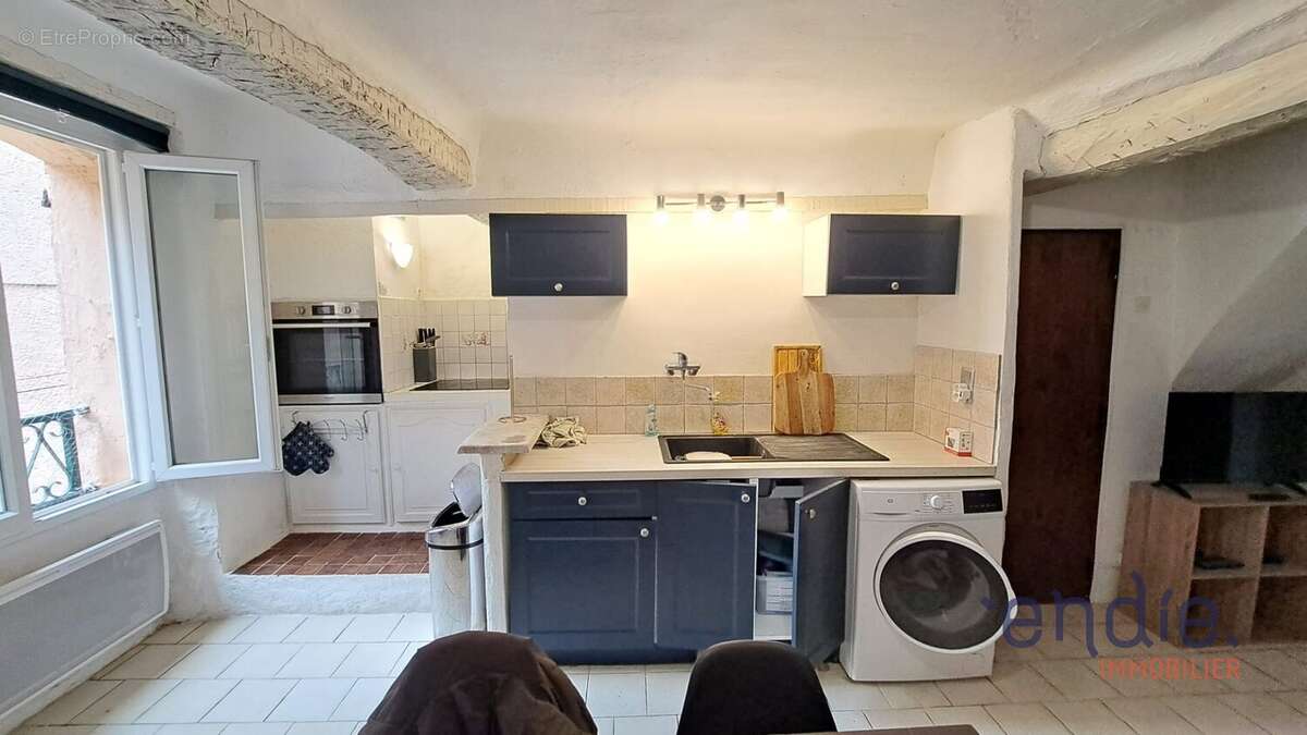 Appartement à LORGUES