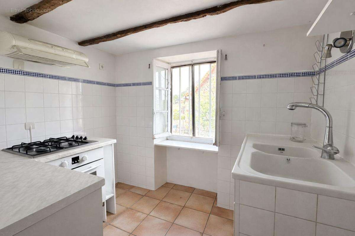 Maison à SAINT-CHRISTOPHE-VALLON