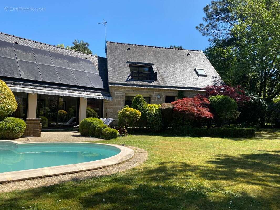 Maison à PLOEMEL
