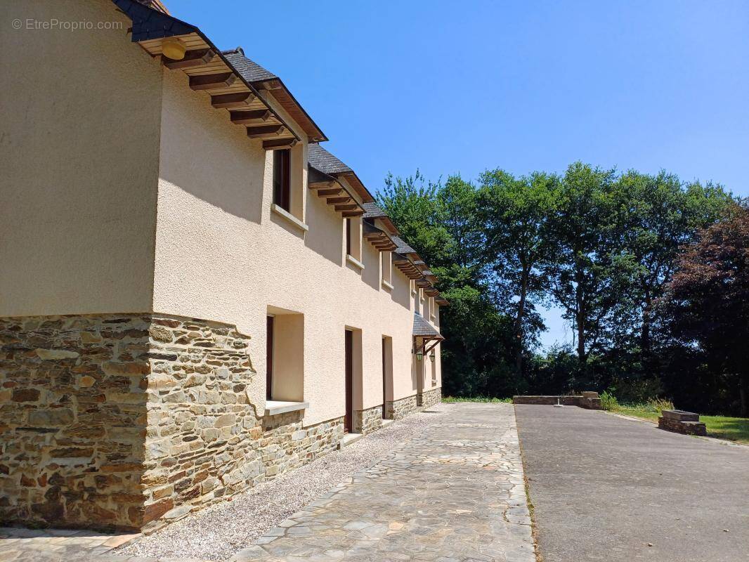 Maison à SERVON-SUR-VILAINE