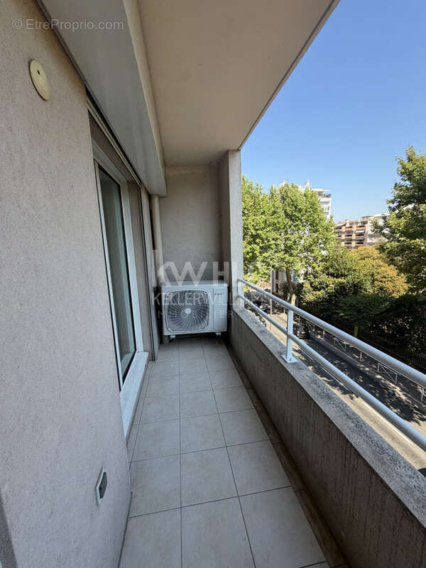 Appartement 66 m² à Antibes  - photo 8