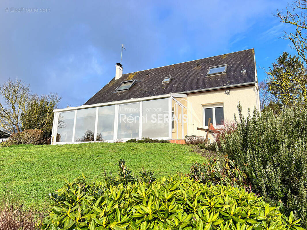 Maison à CONDE-SUR-NOIREAU