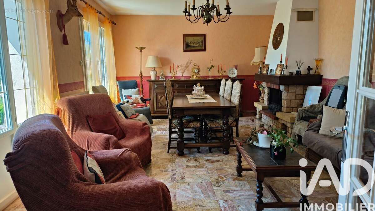 Maison 104 m² à Montceaux-Les-Vaudes  - photo 7