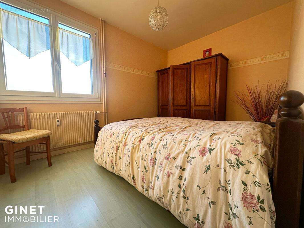 Appartement à RIORGES