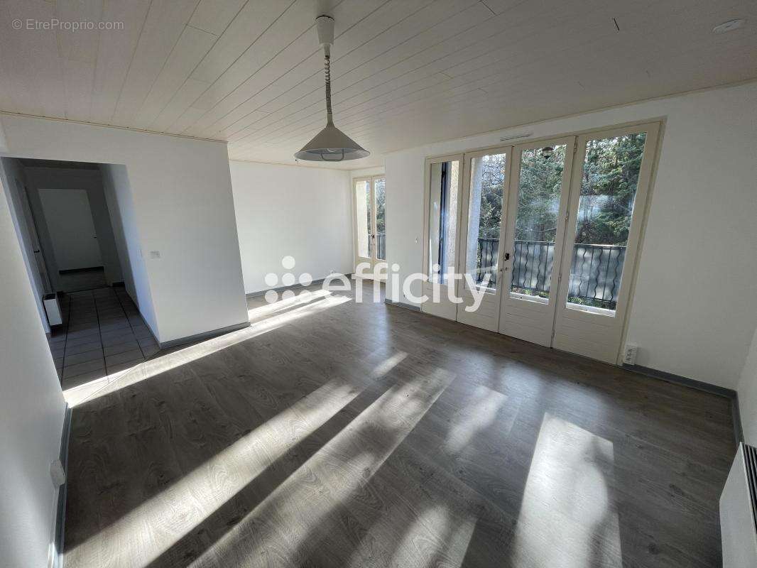 Maison 170 m² à Apt  - photo 8