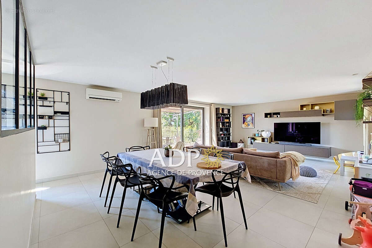 Maison 370 m² à Grasse  - photo 7