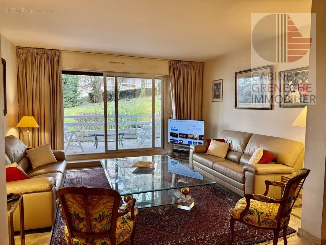 Appartement à EVIAN-LES-BAINS