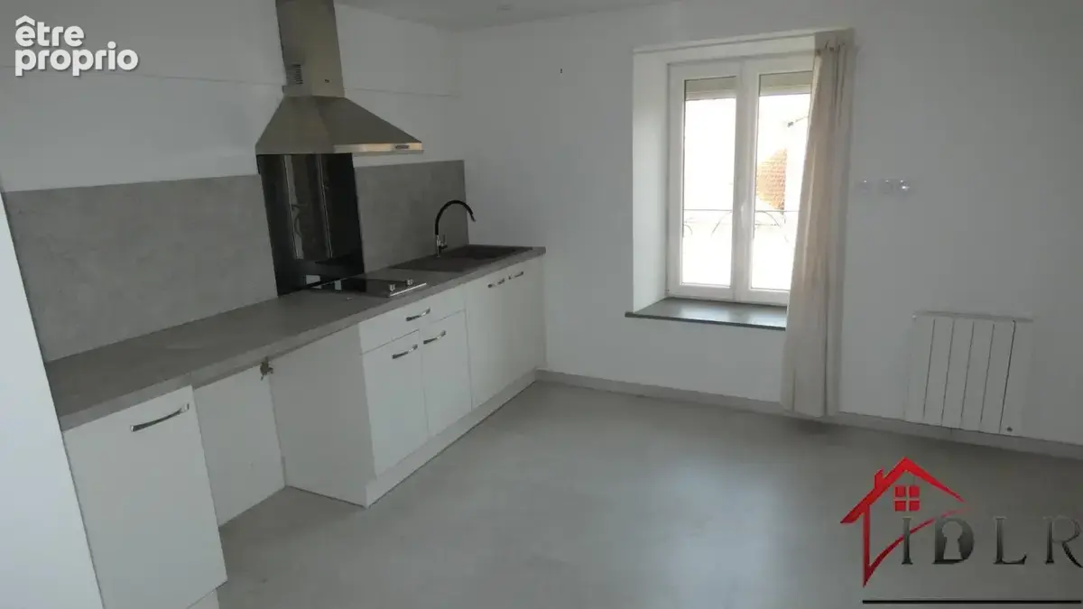 JUSSEY - Immeuble de rapport avec local commercial, 8 appart - photo 11