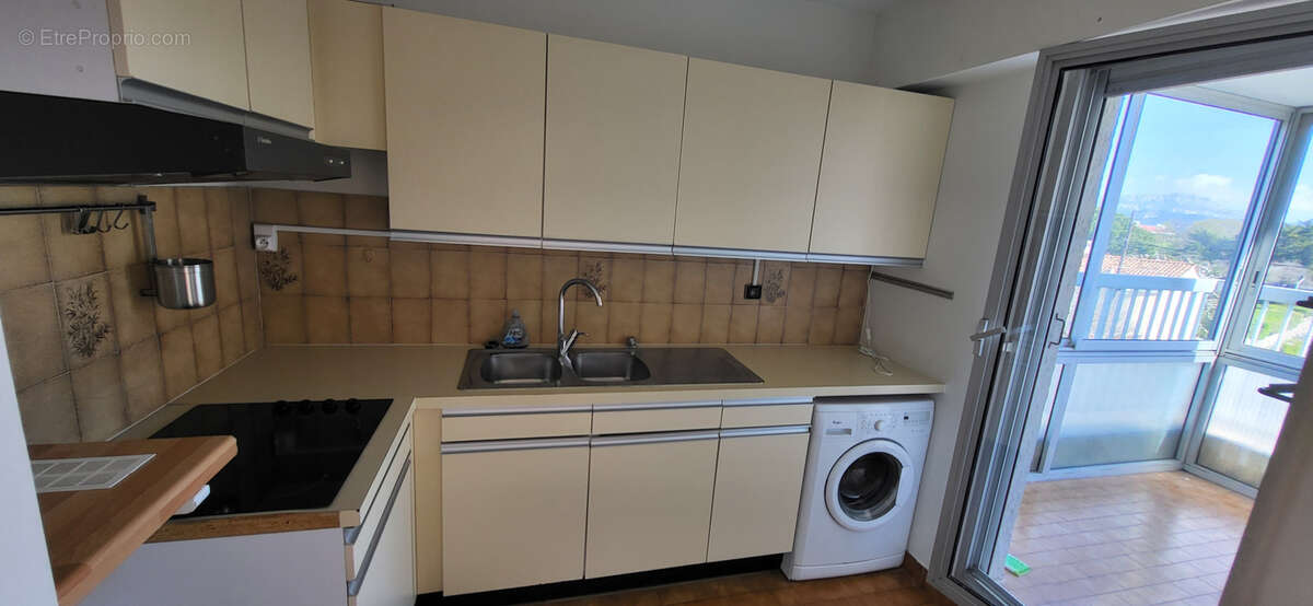 Appartement à MARSEILLE-8E