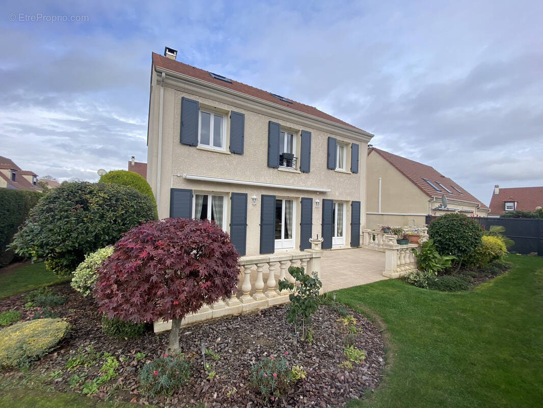 Maison à ATTAINVILLE