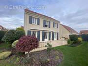 Maison à ATTAINVILLE