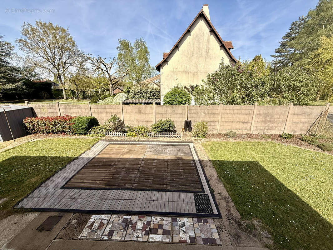 Maison à CLOYES-SUR-LE-LOIR