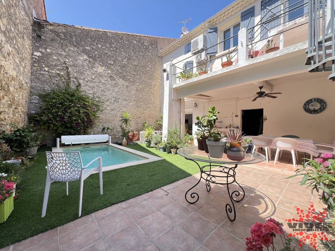 Maison à NISSAN-LEZ-ENSERUNE