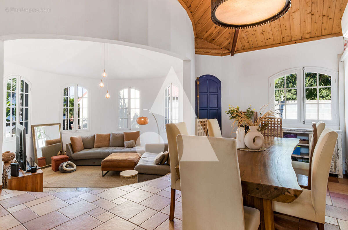 Villa de charme cachet créole et confort contemporain - photo 11