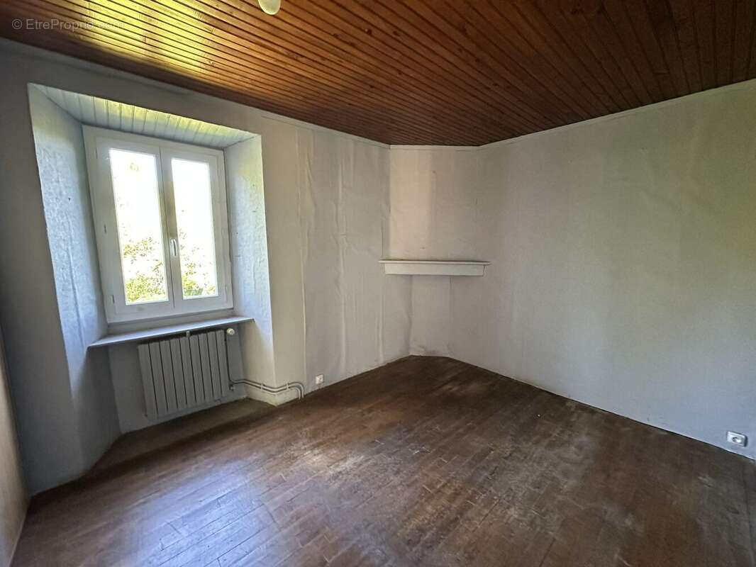 Maison à MONTMURAT